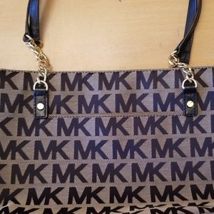 Black MK- Michael Kors Purse